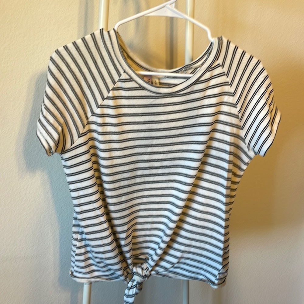 Striped tie shirt!